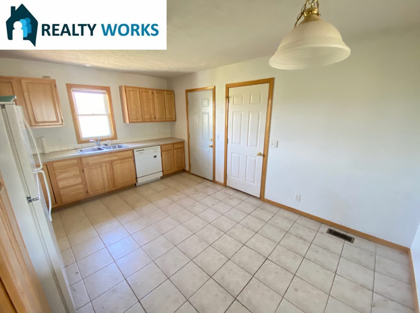 Stunning 4 bedroom Home! – photo 3