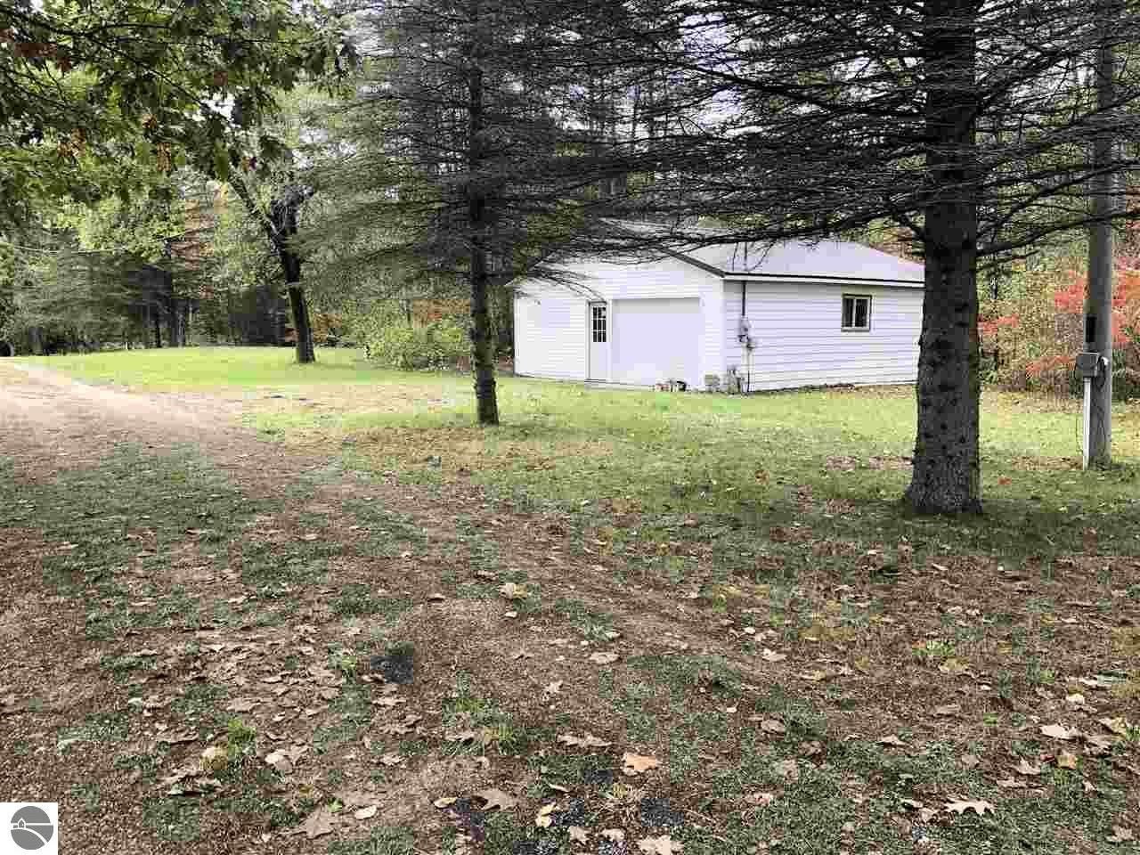 5498 Gross Drive – photo 2