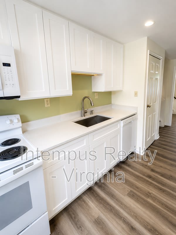 4312 Rolling Stone Way – photo 4