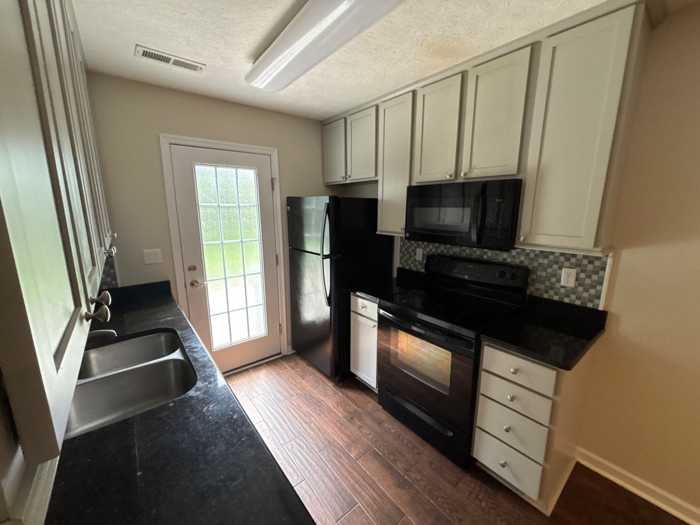 Tavern Grove Townhome in Campbell County – photo 2