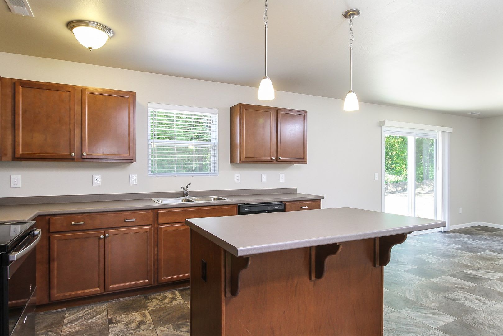 507 Avalon Court – photo 4
