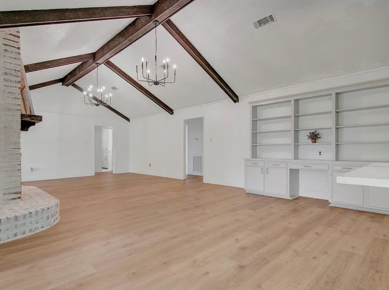3945 Cheryl Ln – photo 5