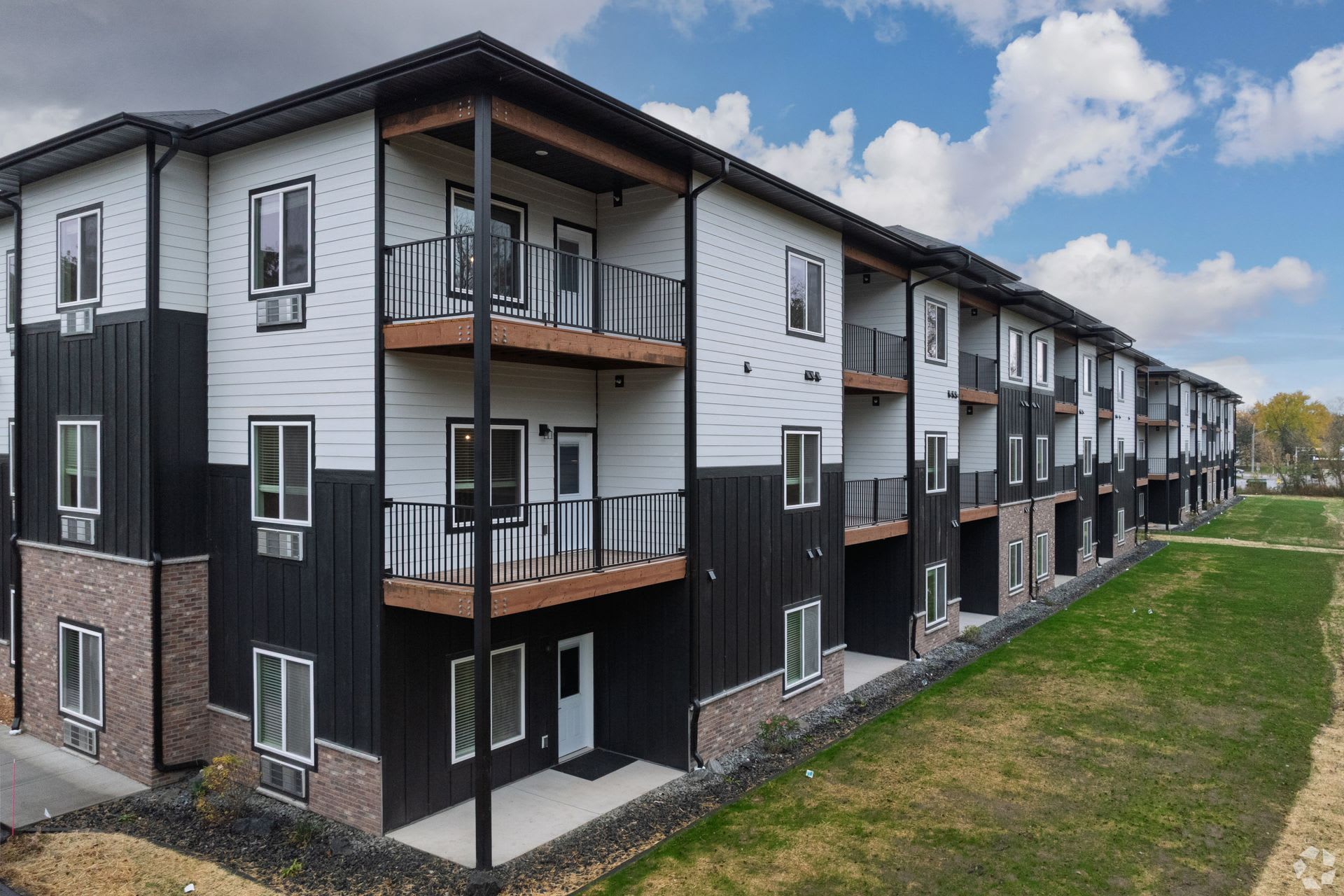 Northern Lights Apartments – photo 2