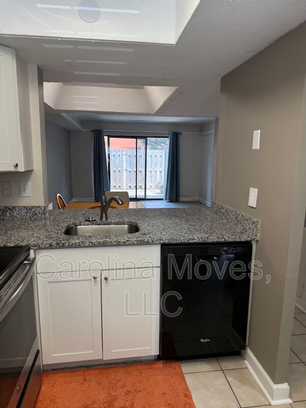 2530 E North St – photo 5