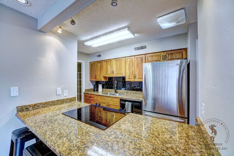1020 Lakeside Court – photo 2