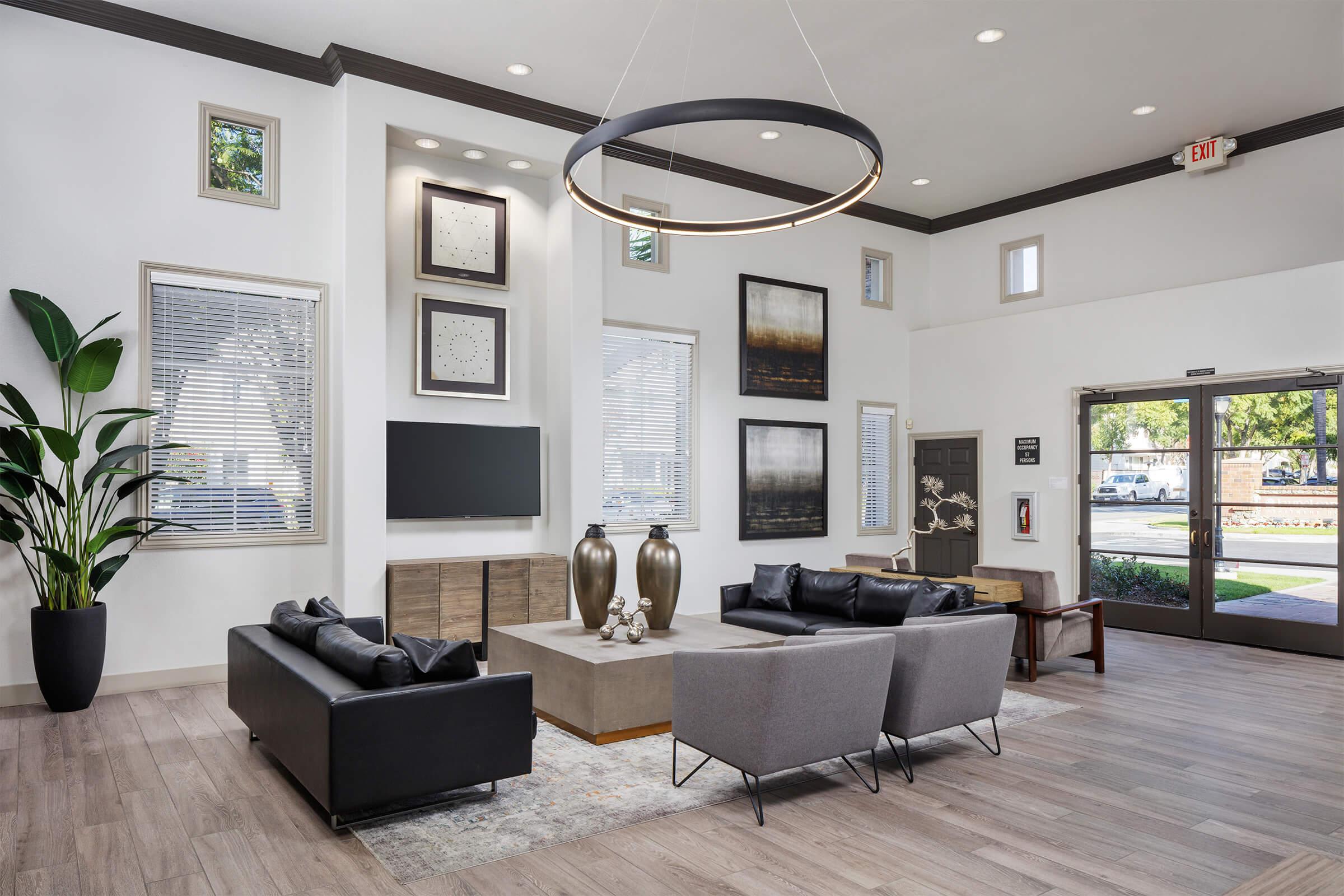Laurel Canyon Apartment Homes – photo 3