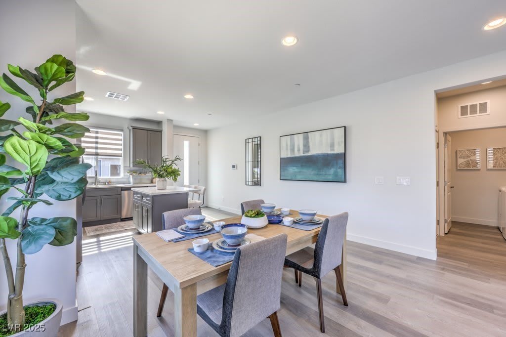 9420 Titania Dawn Street – photo 4