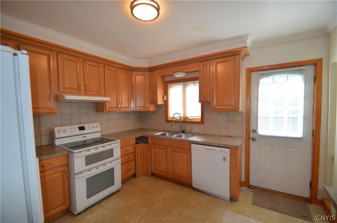 210 Lincoln Park Drive – photo 5