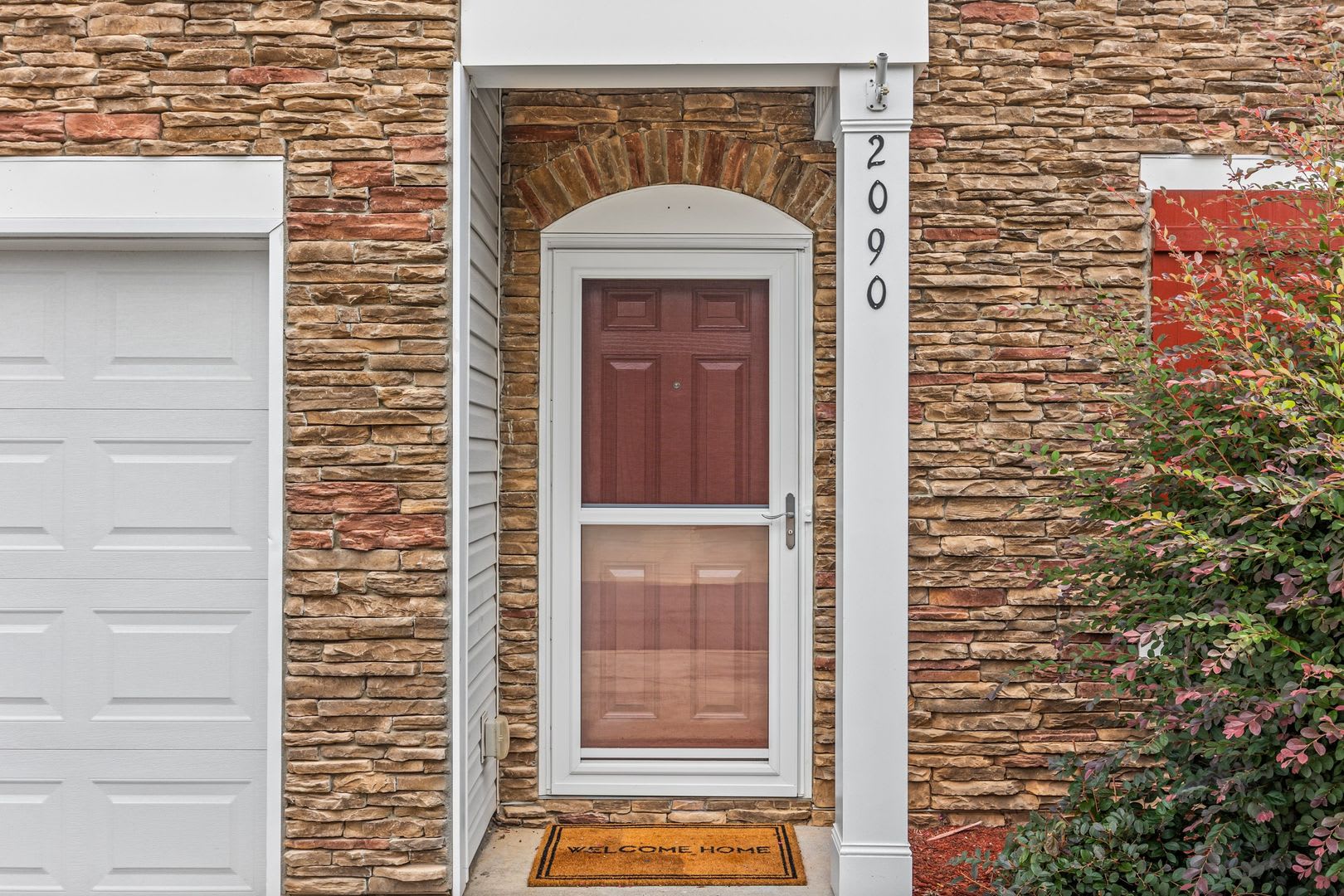 Gorgeous End Unit 3 Bedroom Town Home In Desirable Harpers Mill With Garage And Primary On Main With Walk In Shower – photo 3