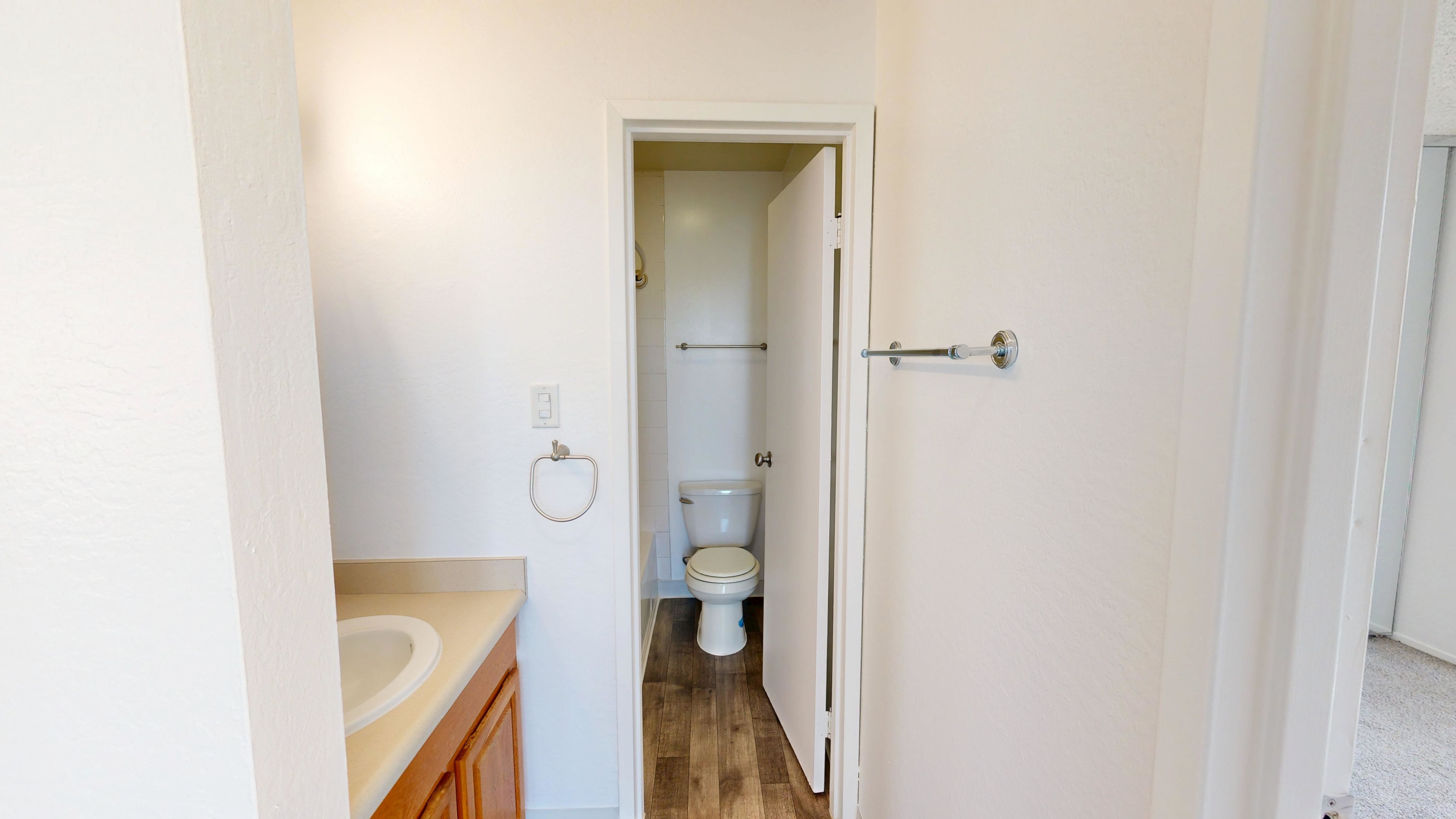 1690 Broadway – photo 5
