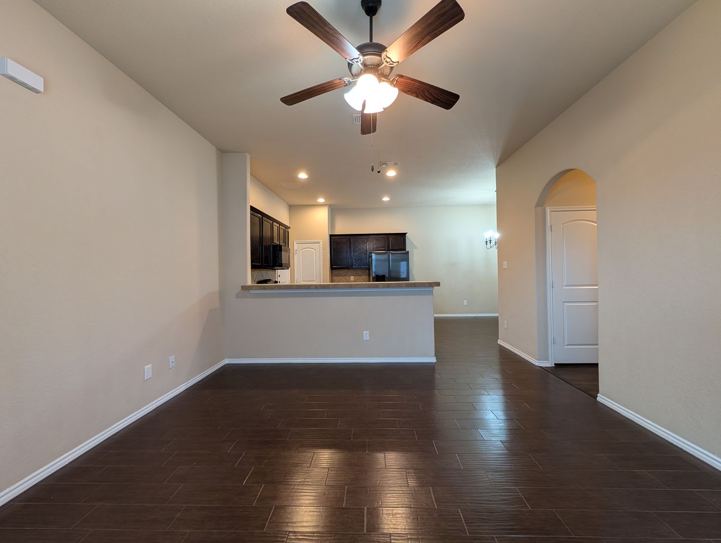 Close To Creekside Shopping Restaurants Fridge Wood Like Tile Lvp No Carpet Fenced In Backyard Cisd – photo 4