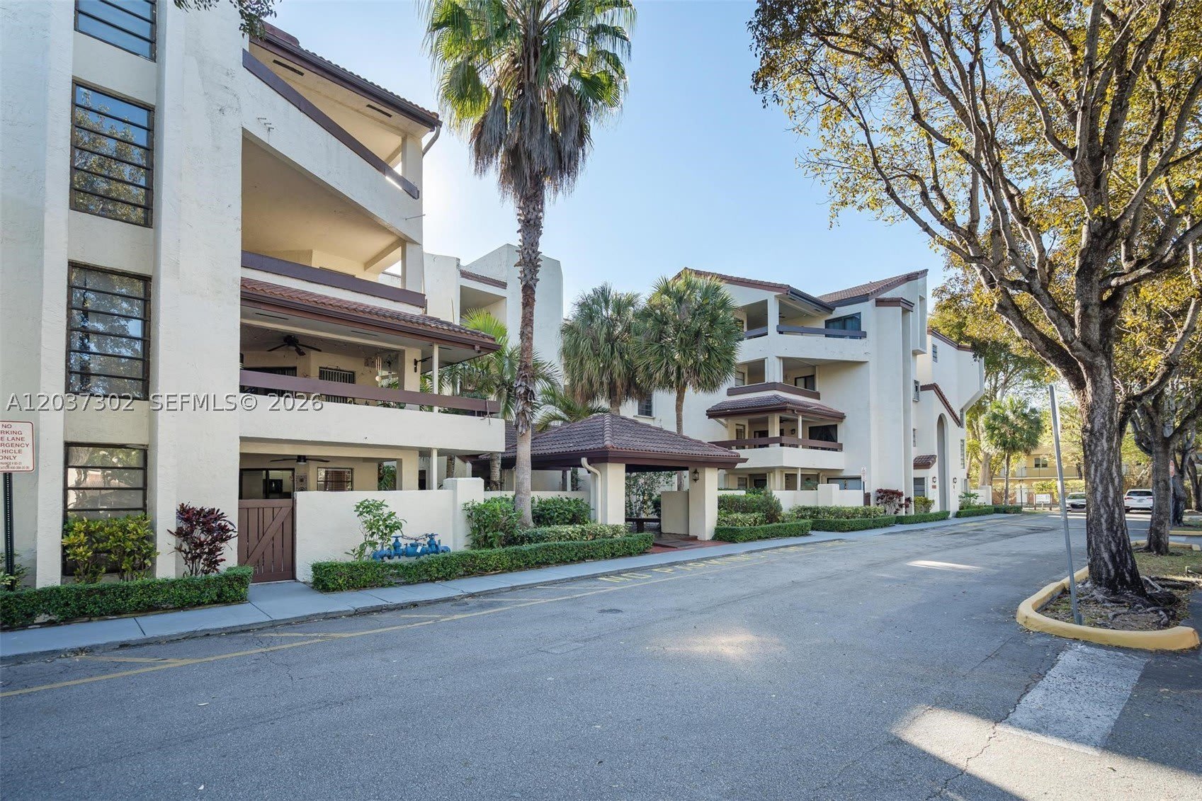 9040 Sw 125Th Ave – photo 1
