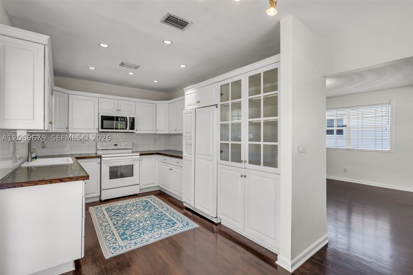 3640 SW 25th St – photo 4