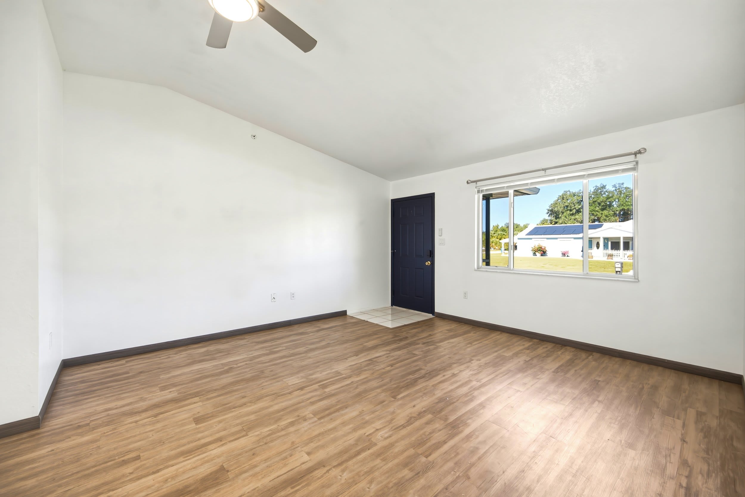 1326 Birchcrest Blvd – photo 5