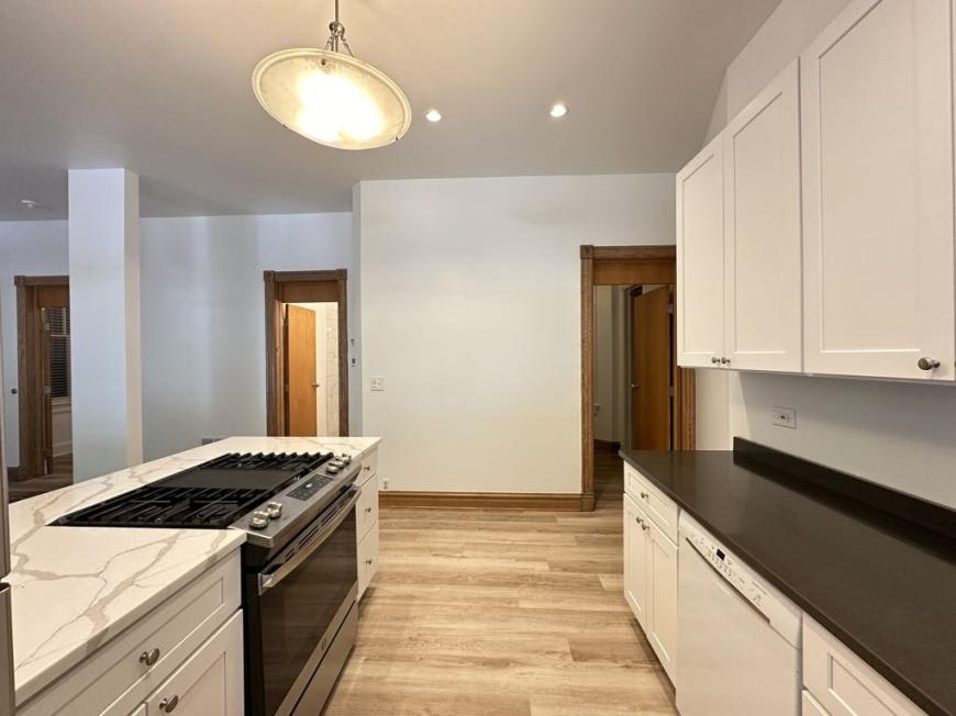 3557 Ashland – photo 5