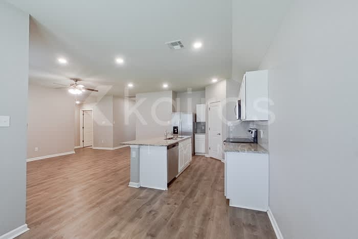 200 Yardley Court – photo 5