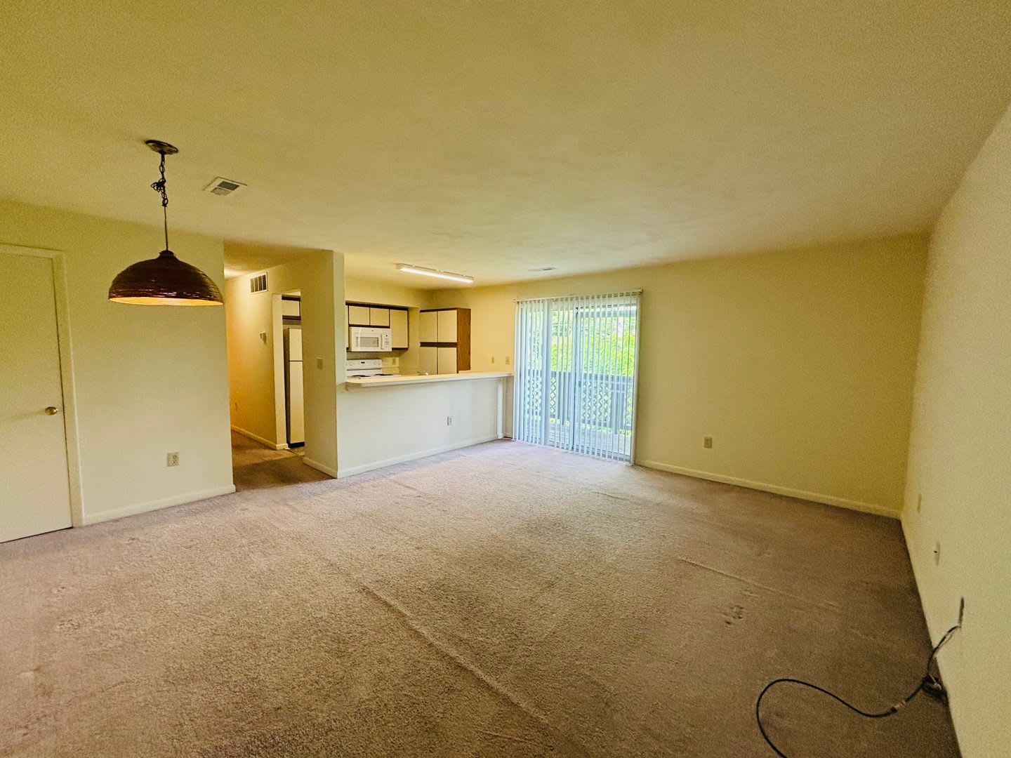 3 Bedroom 2 Bathroom Condo – photo 2