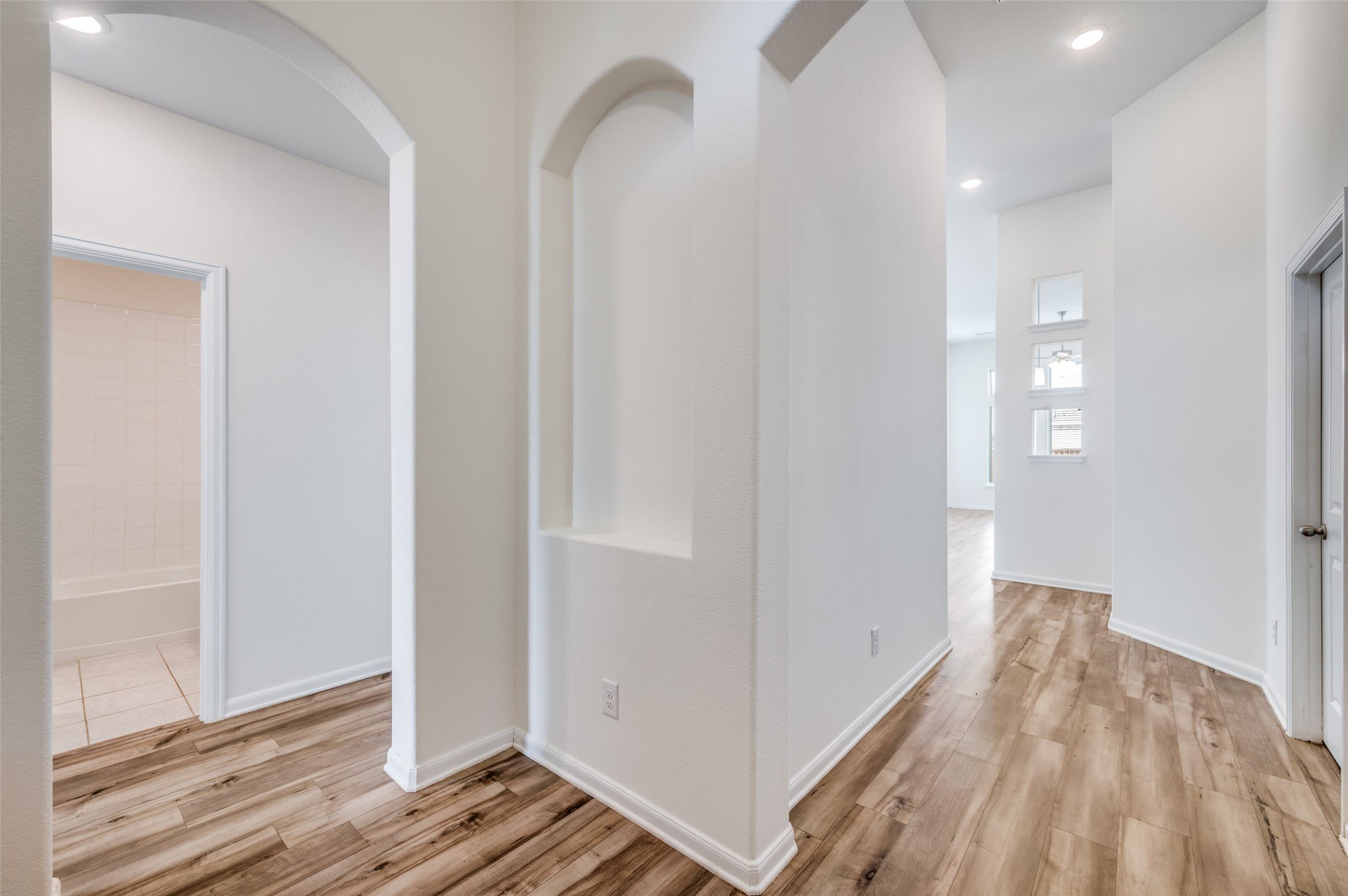 16309 Garden Drive – photo 2