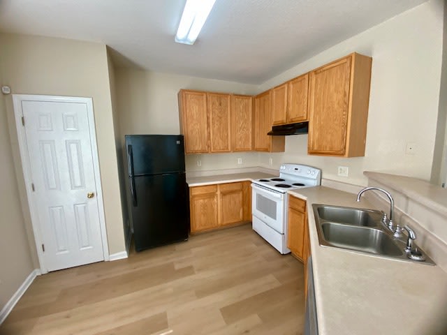 280 Brookview Drive – photo 2