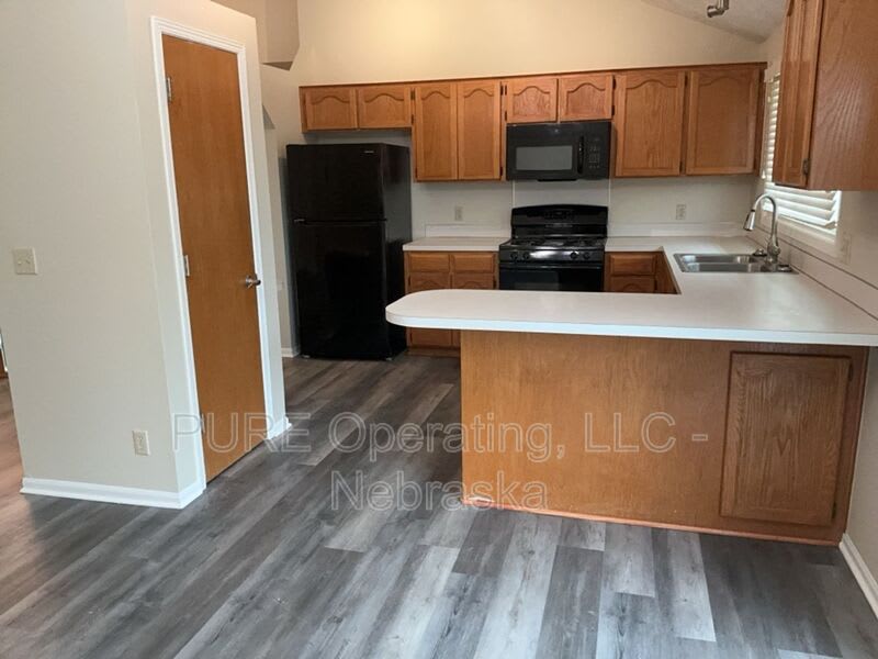 6408 N 79th Avenue – photo 4