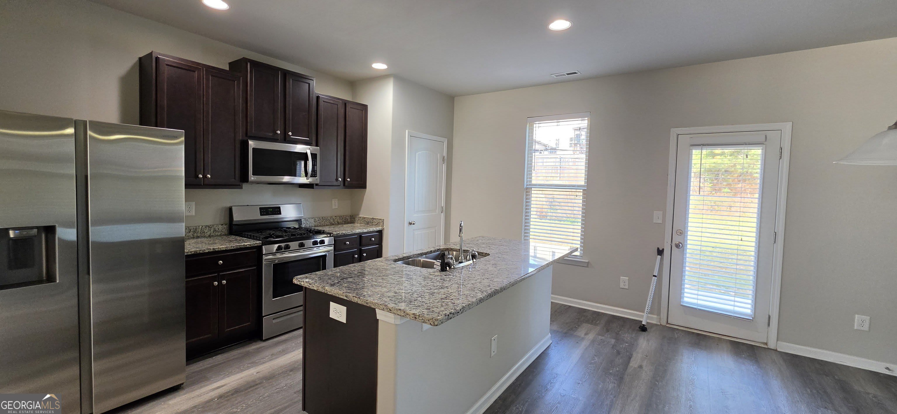7373 Ledgestone Lane – photo 2