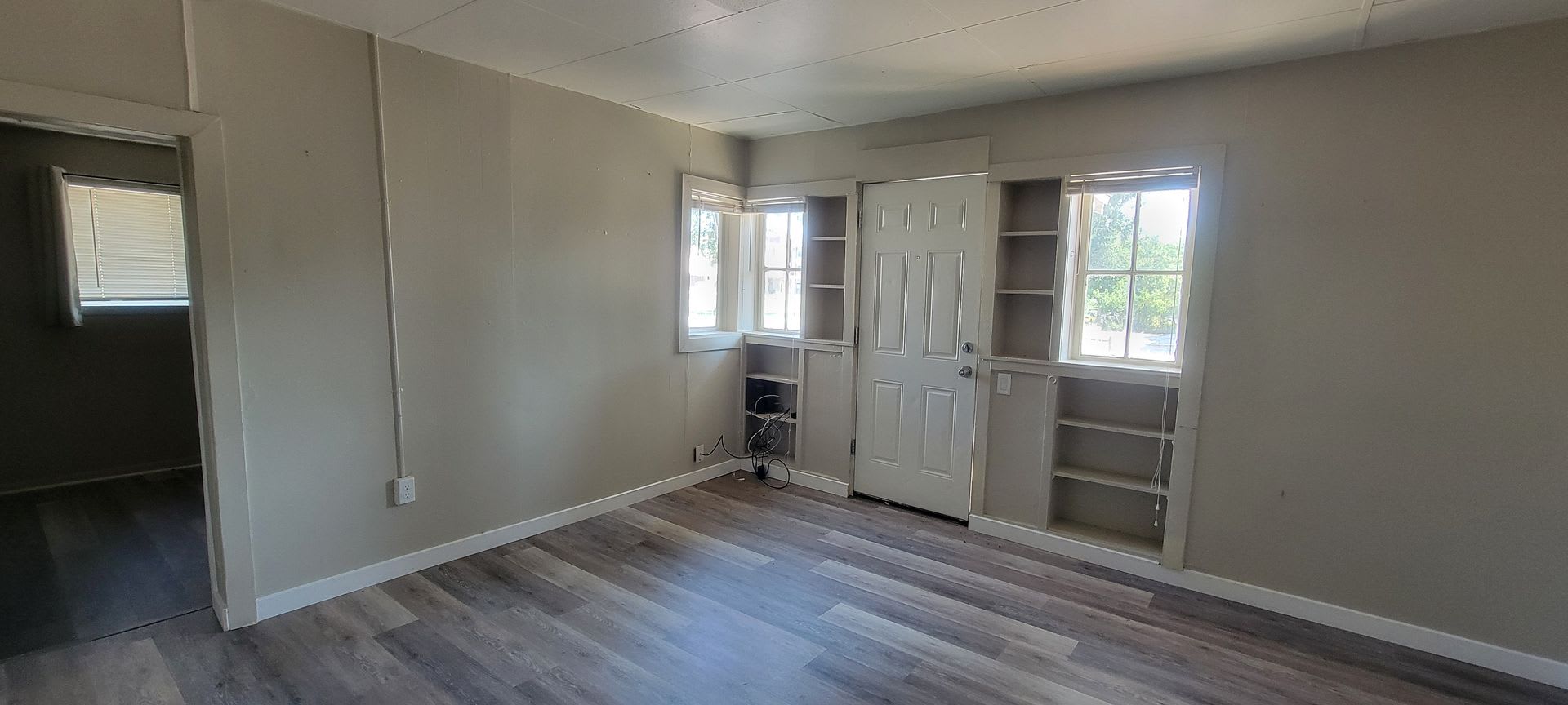 627 N 6Th – photo 2