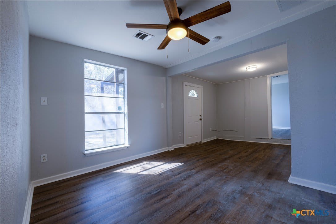 2304 Thrasher Lane – photo 5