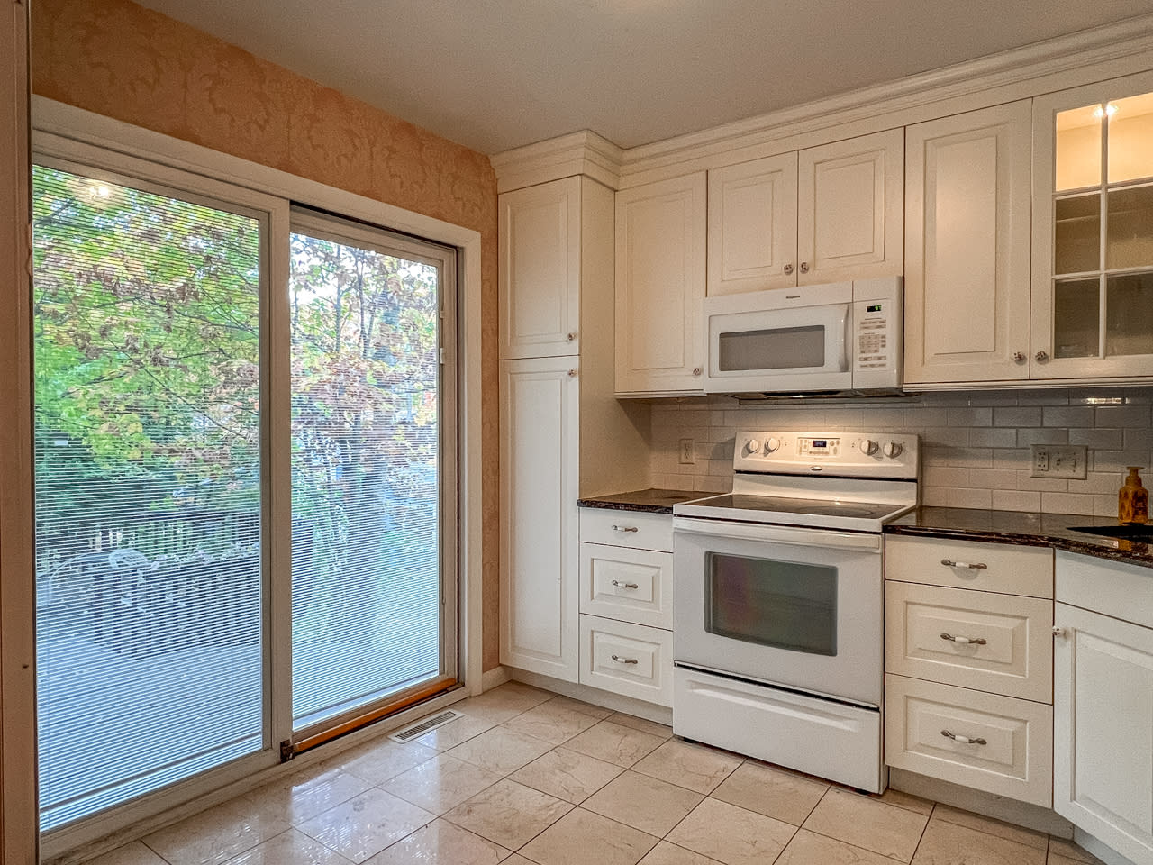 102 Raymbault Drive – photo 3