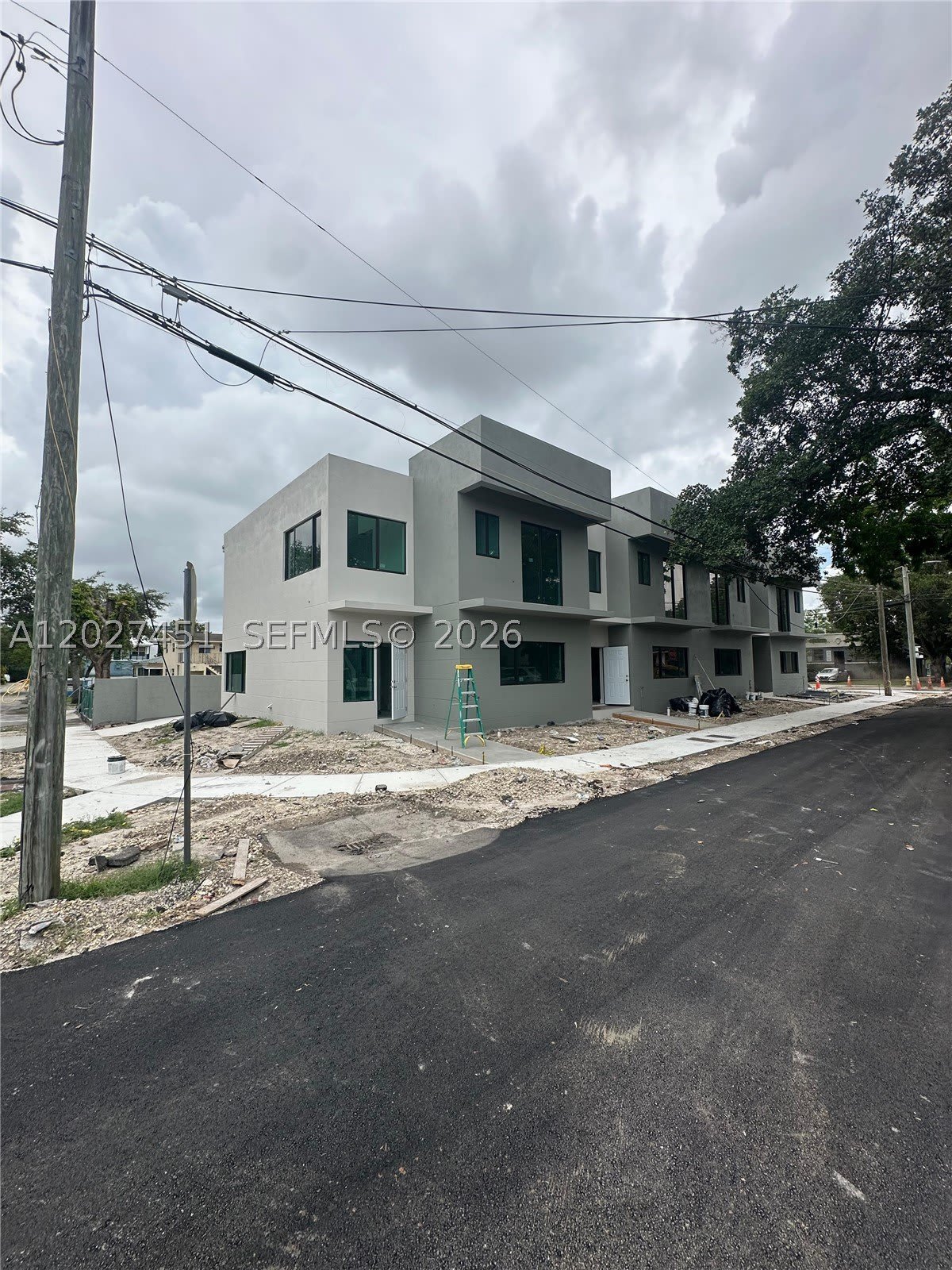 6480 NE 1st Ave – photo 4