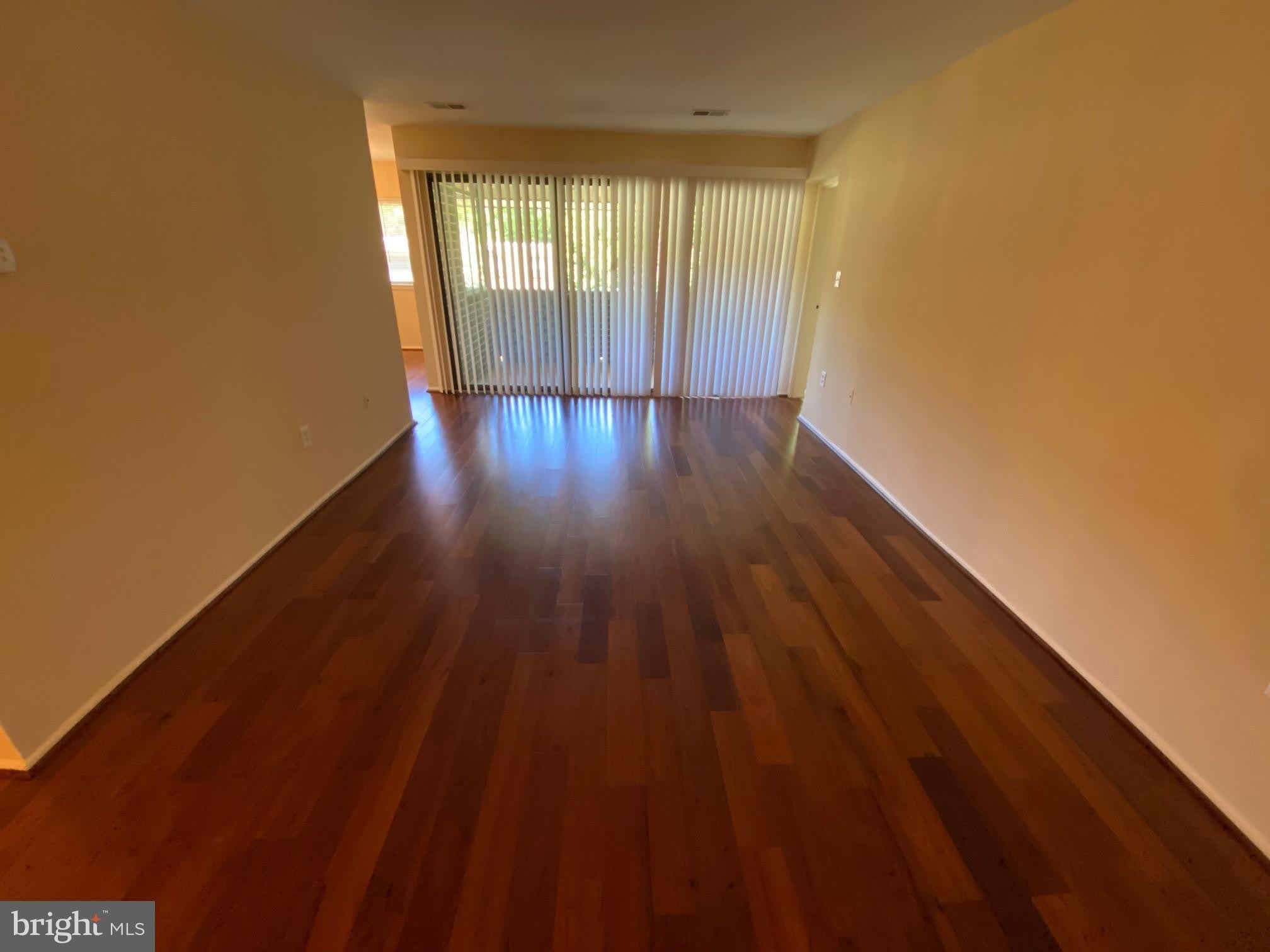 407 CHRISTOPHER Avenue – photo 5
