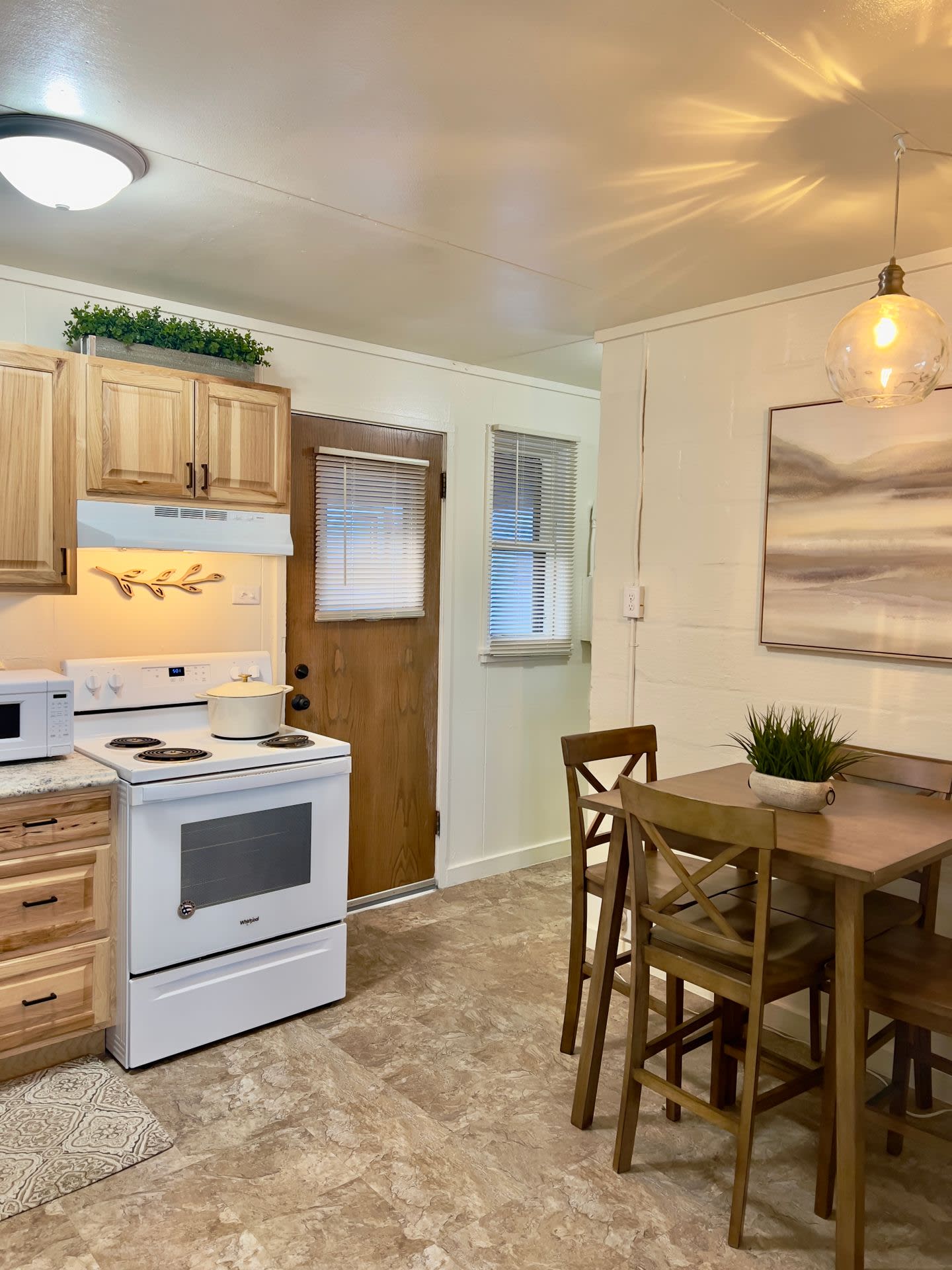 2 Bedroom 1 Bath Furnished Or Unfurnished – photo 5