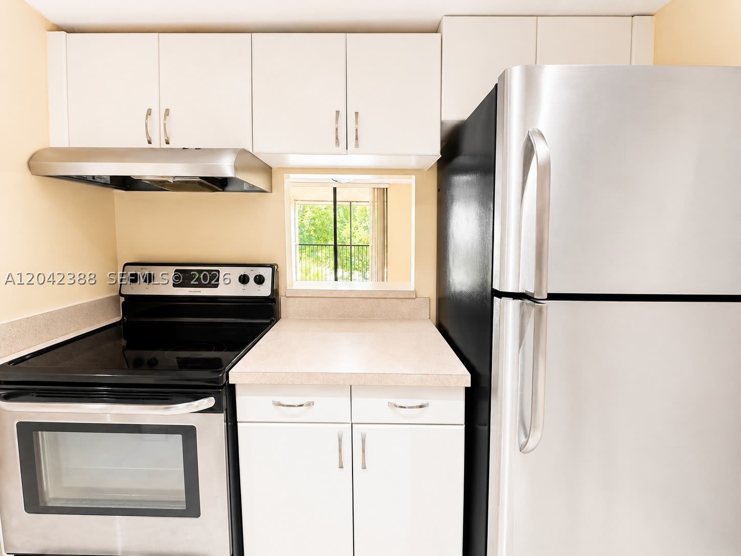 14421 N Kendall Dr – photo 5