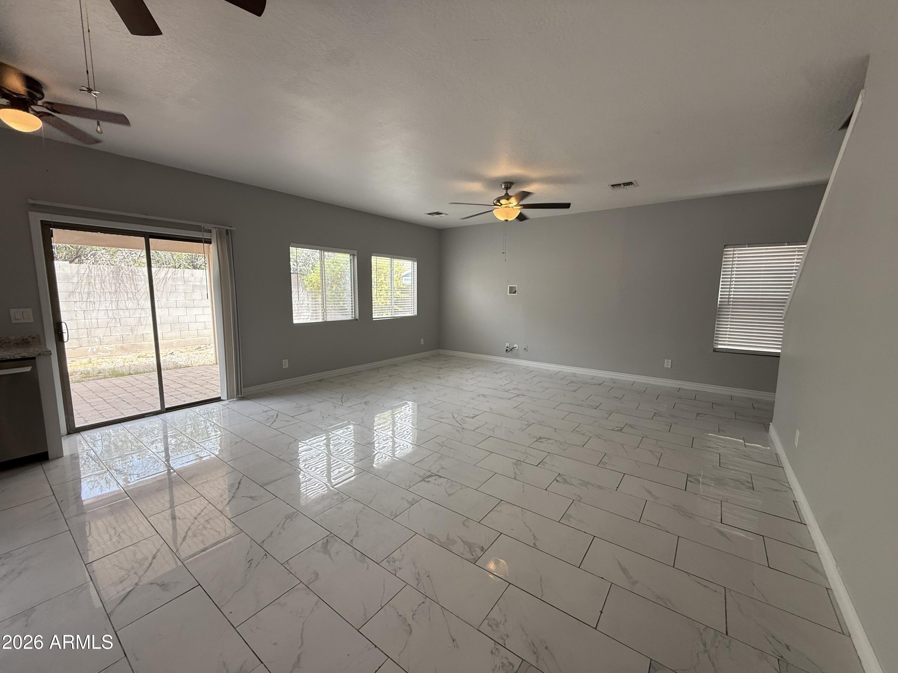 10823 N 70TH Avenue – photo 4