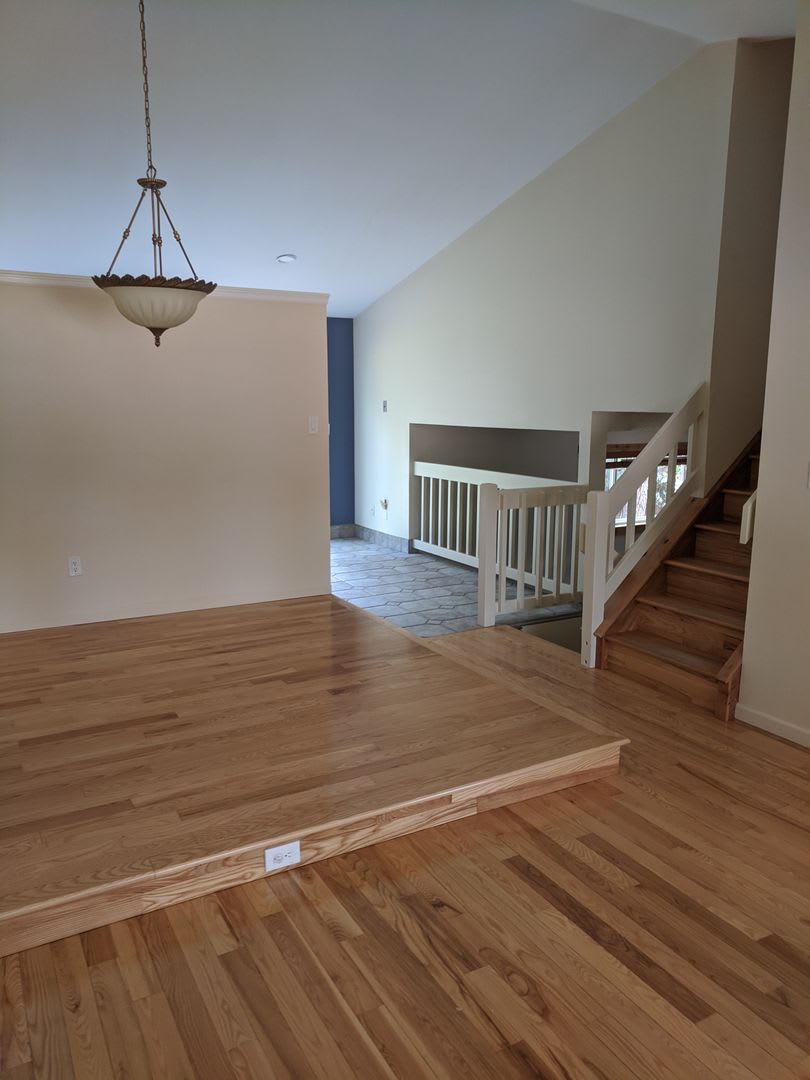 Old Farm tri-level with basement – photo 3