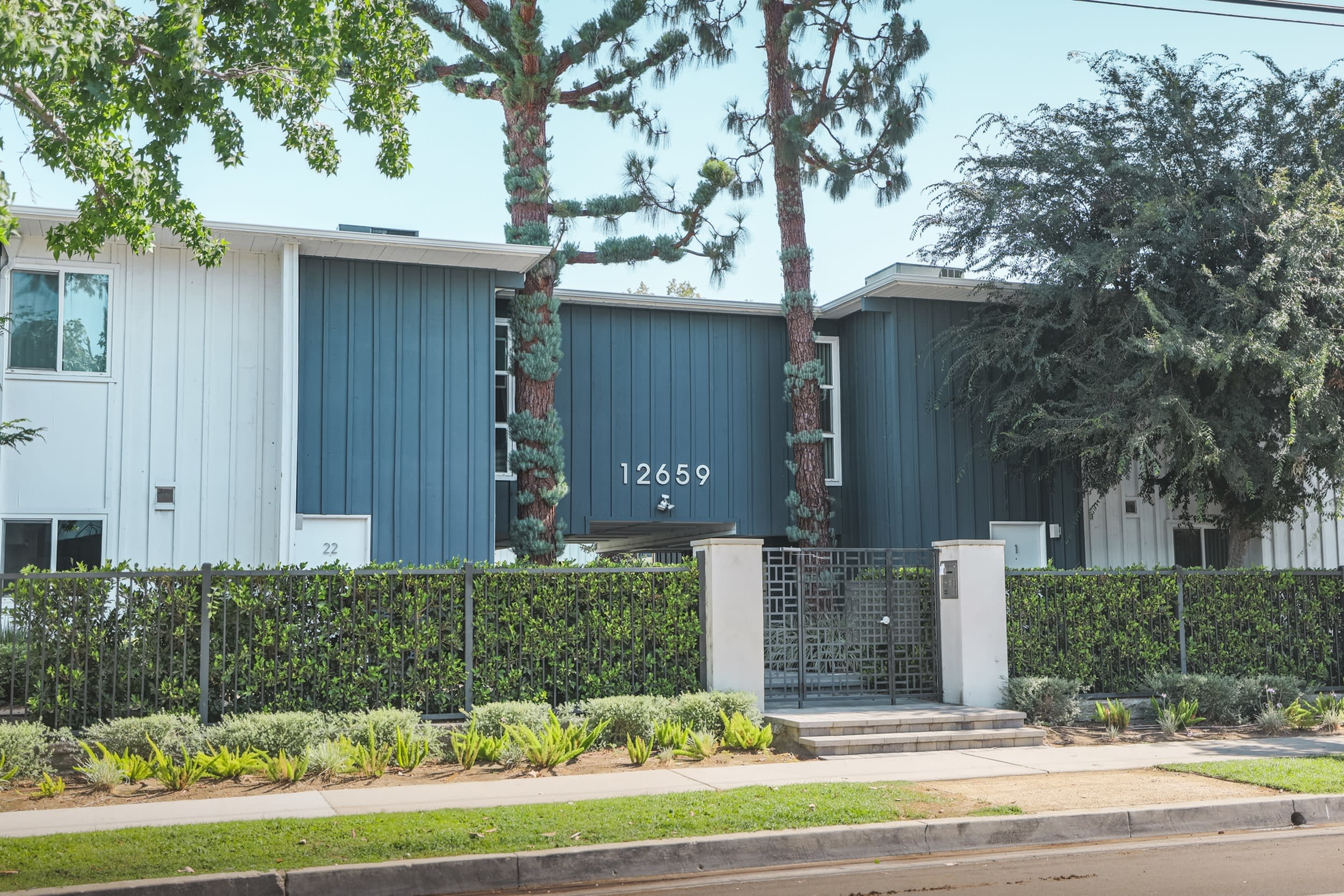 Moorpark Apartments – photo 2