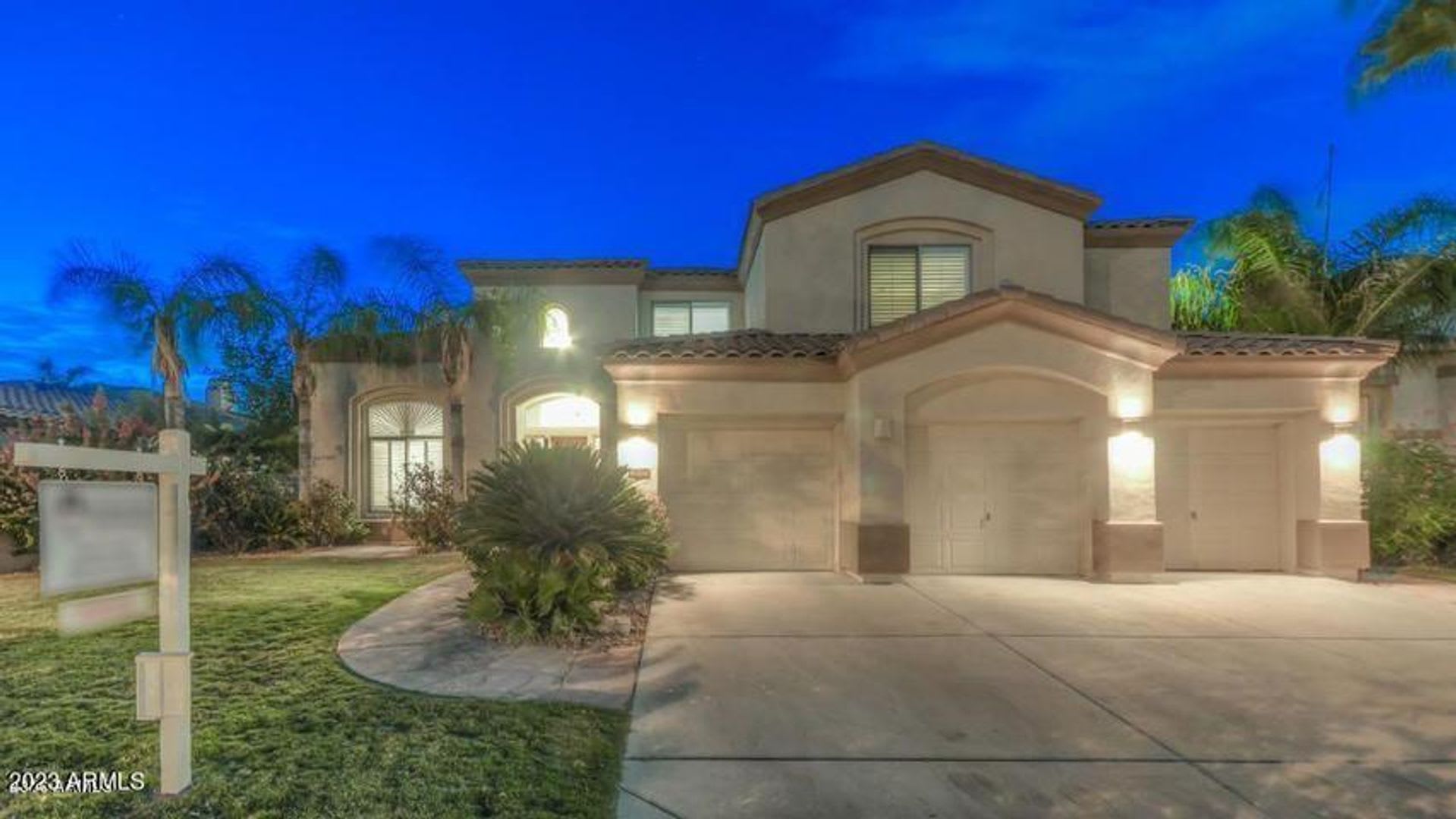 Gorgeous Ocotillo Property On The Lake With Pool And Spa – photo 3