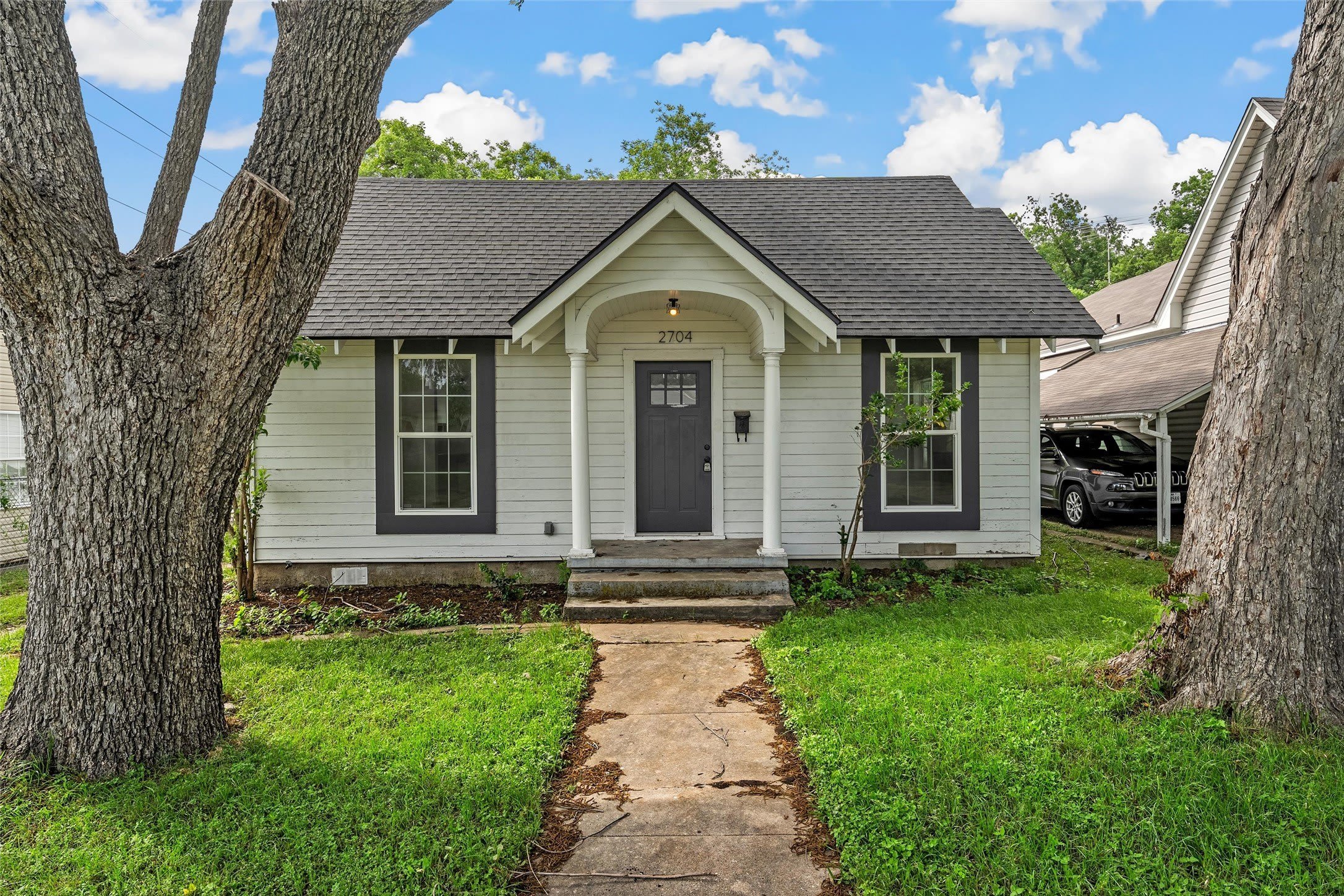 2704 Herring Avenue – photo 1