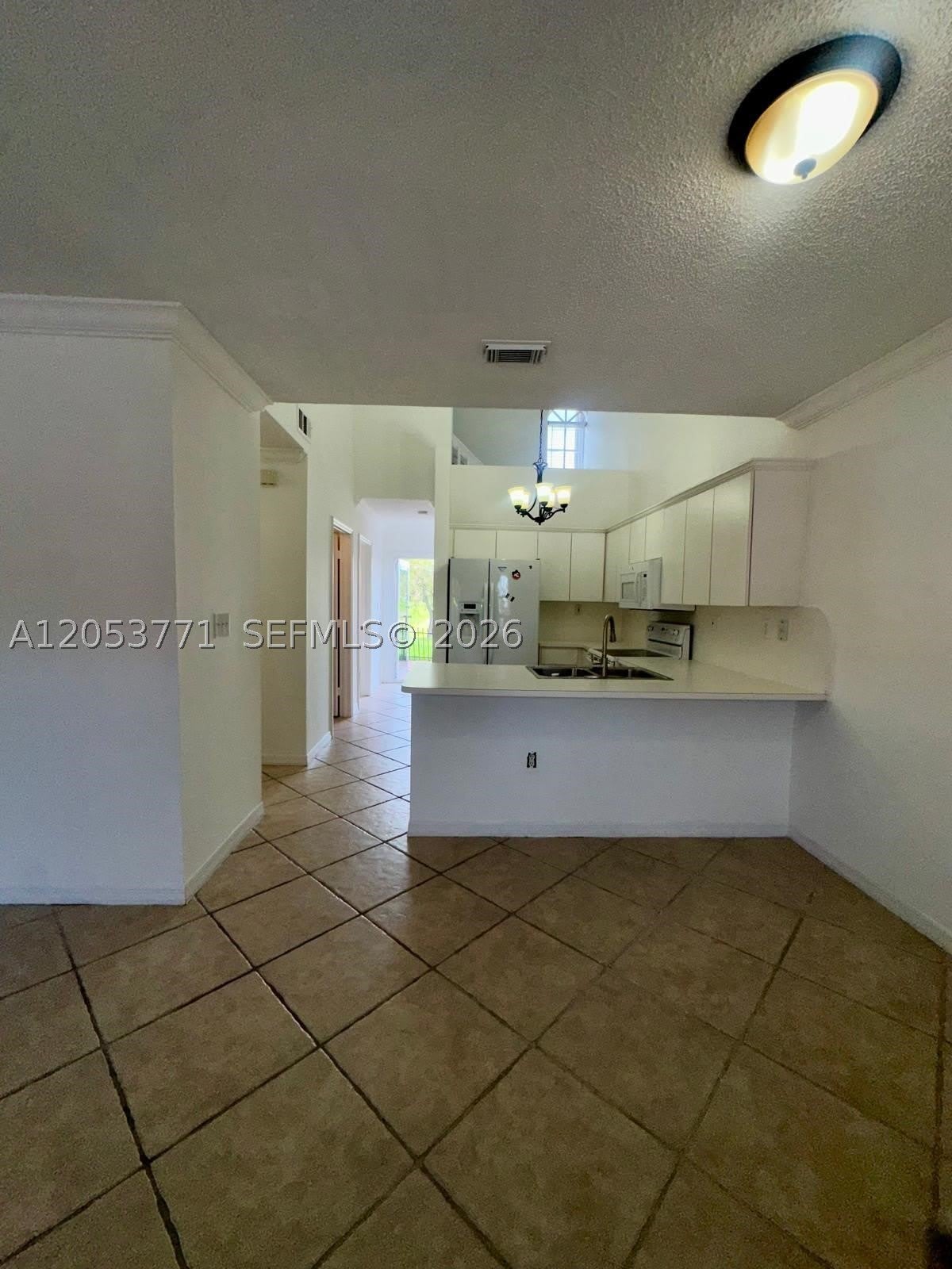15334 SW 36th Ter – photo 4