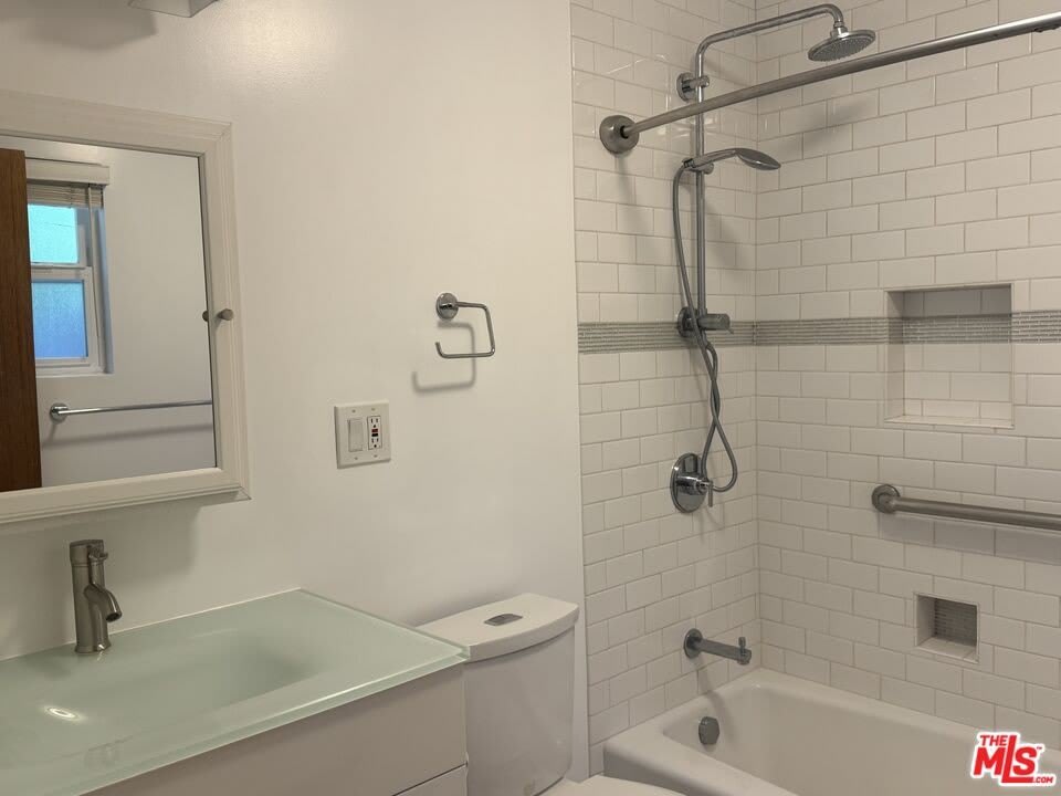 4535 Matilija Ave – photo 5