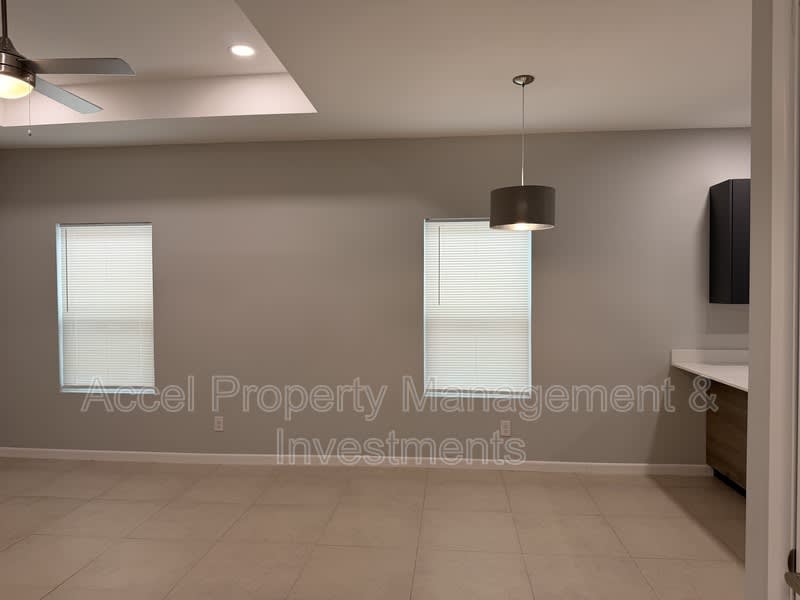 816 N. Abbey Ave. – photo 4