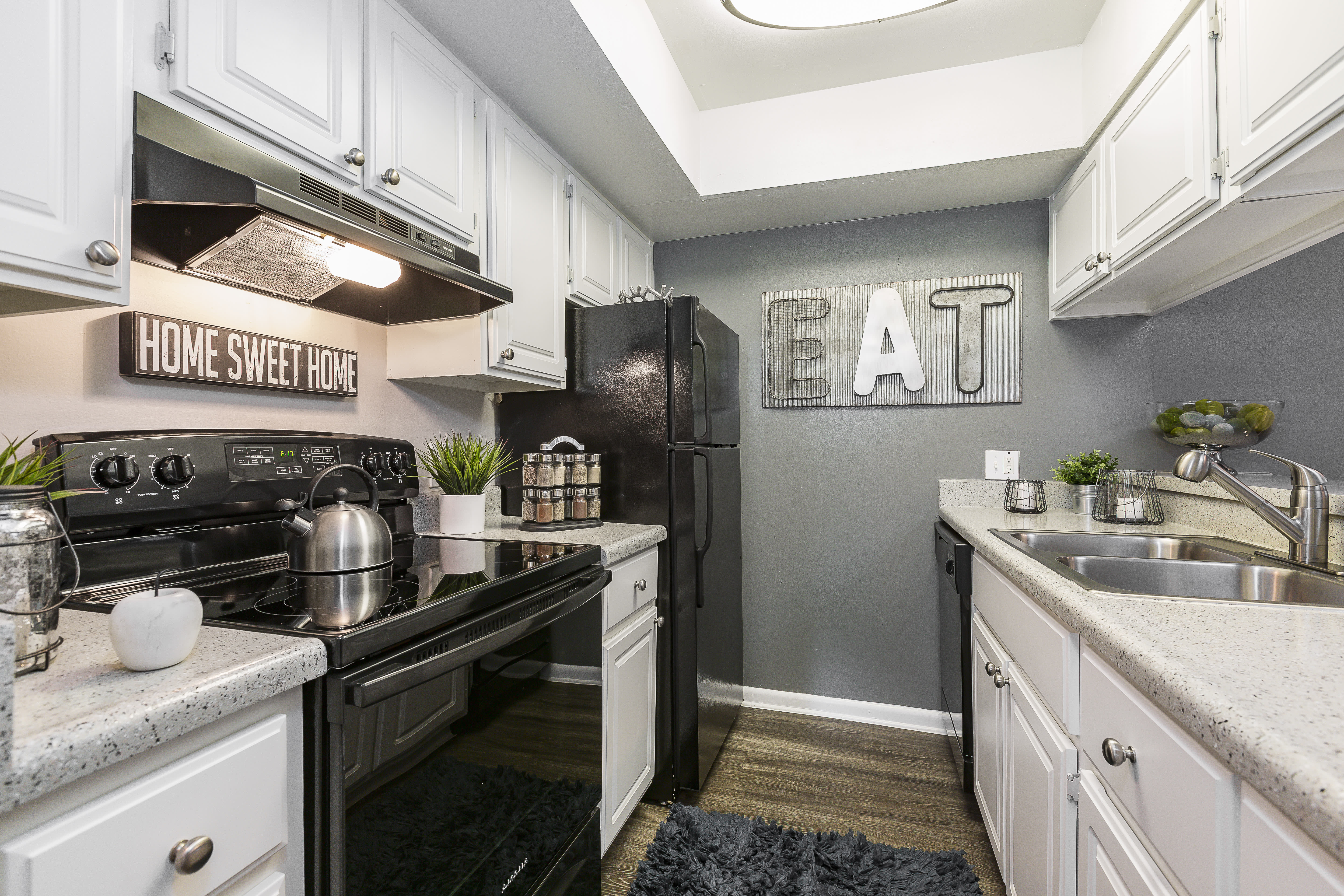 Enclave at Lake Ellenor – photo 1
