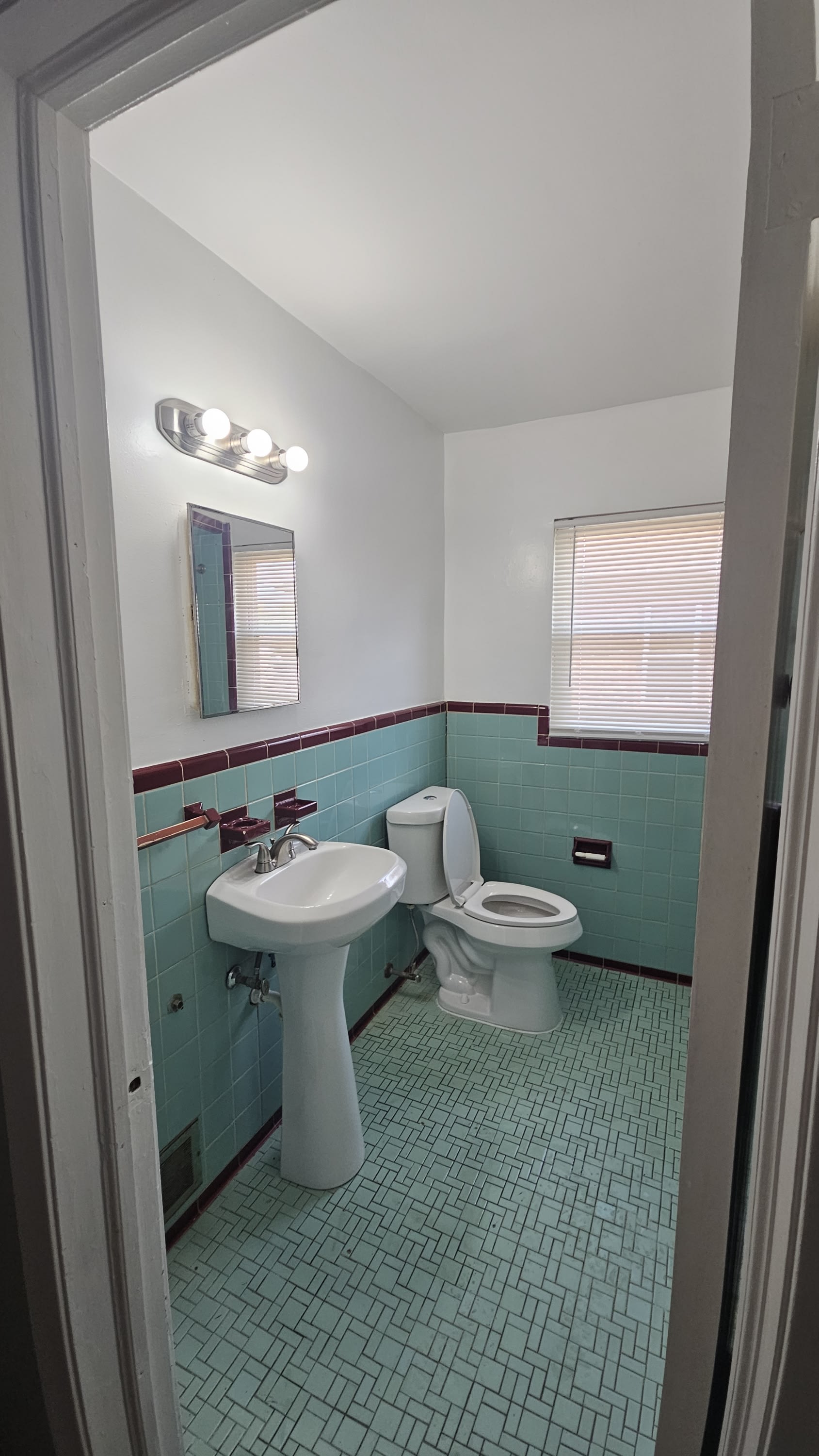17200 Stoepel Street – photo 4