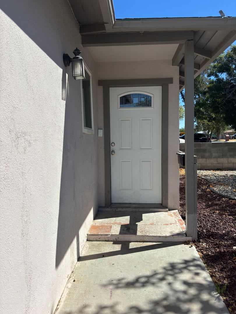 East Lancaster Home – photo 2