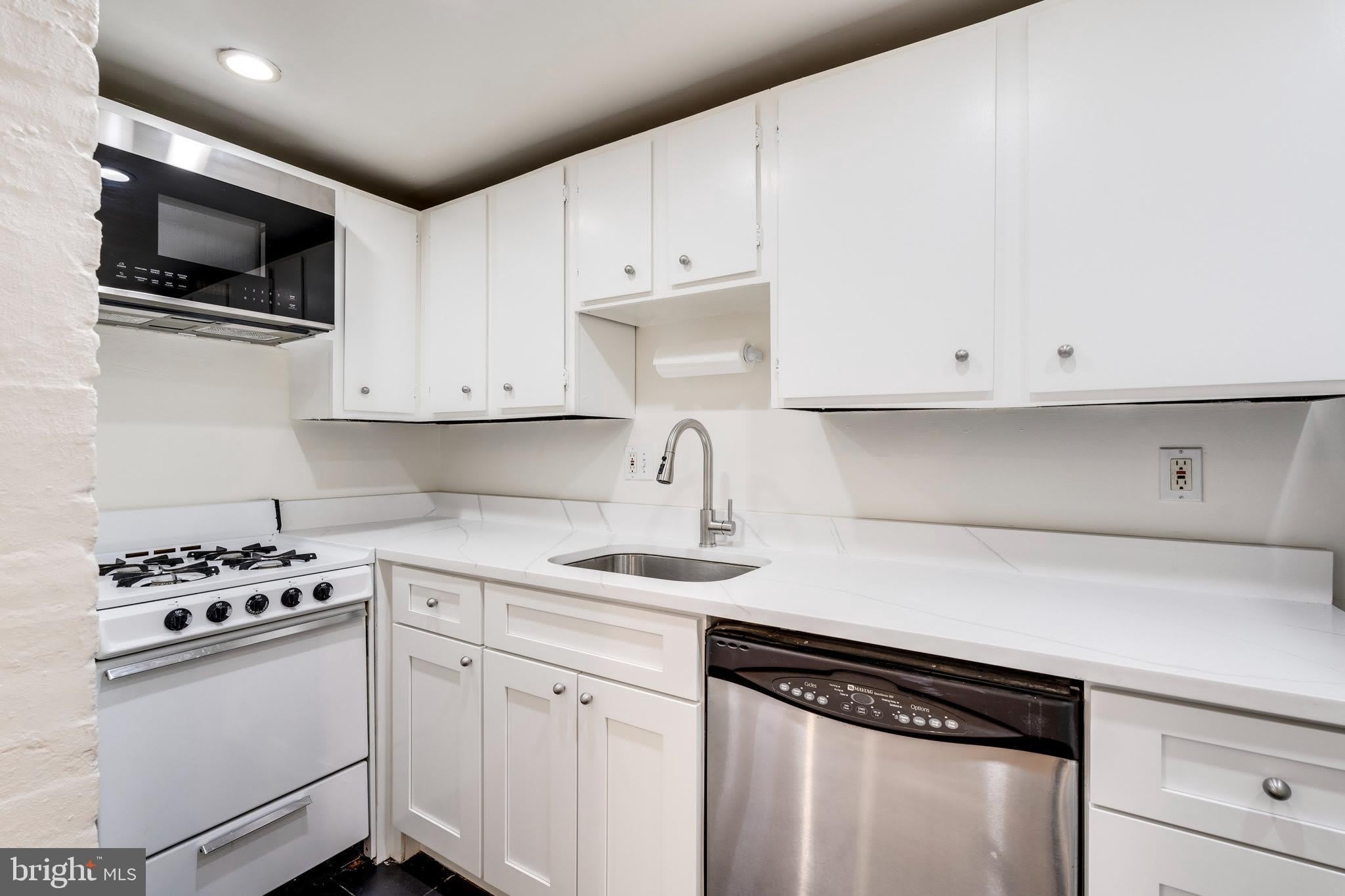 813 MARYLAND Avenue NE – photo 5