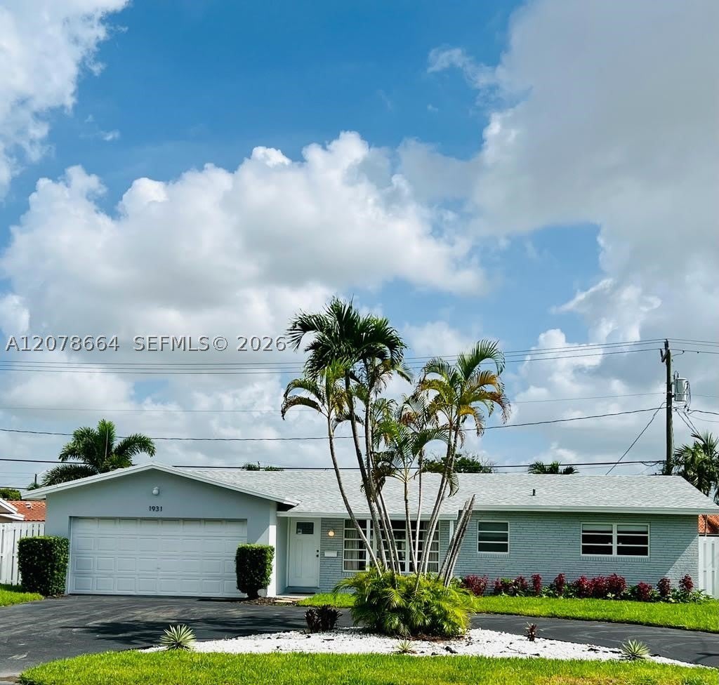 1931 NE 55th Ct – photo 1