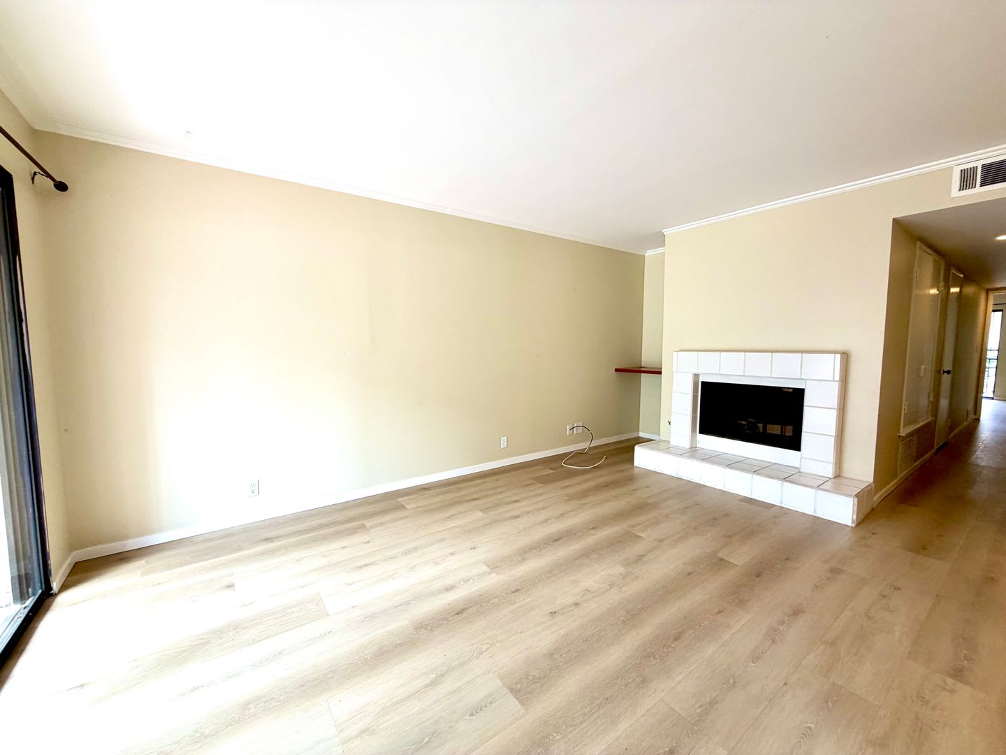 2b/2b Resort-Style Camarillo, Ponderosa Creek Condo – photo 2