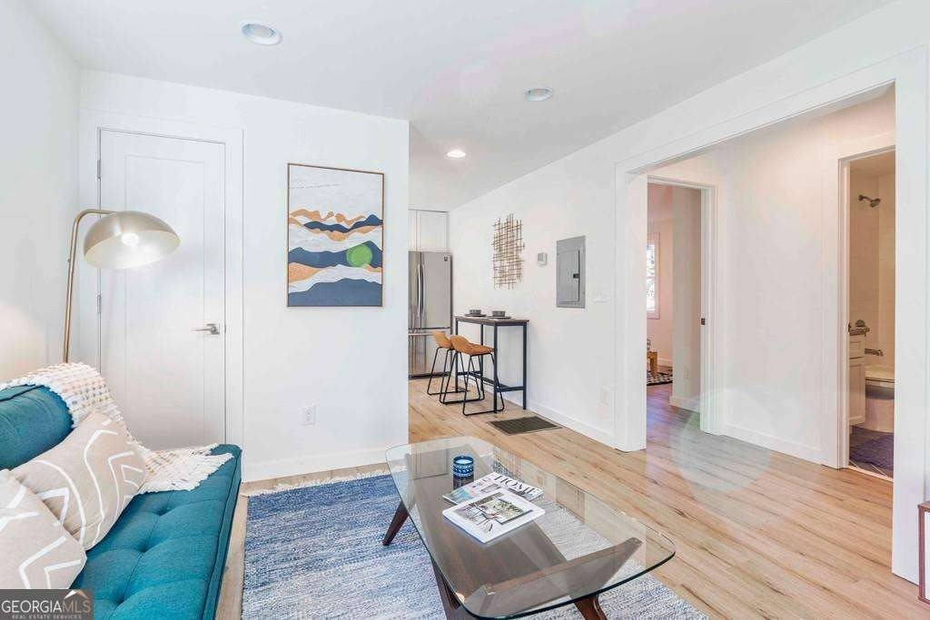 1015 Greenwood Avenue NE – photo 3