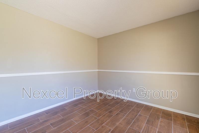 6560 Greenbriar Dr. – photo 4