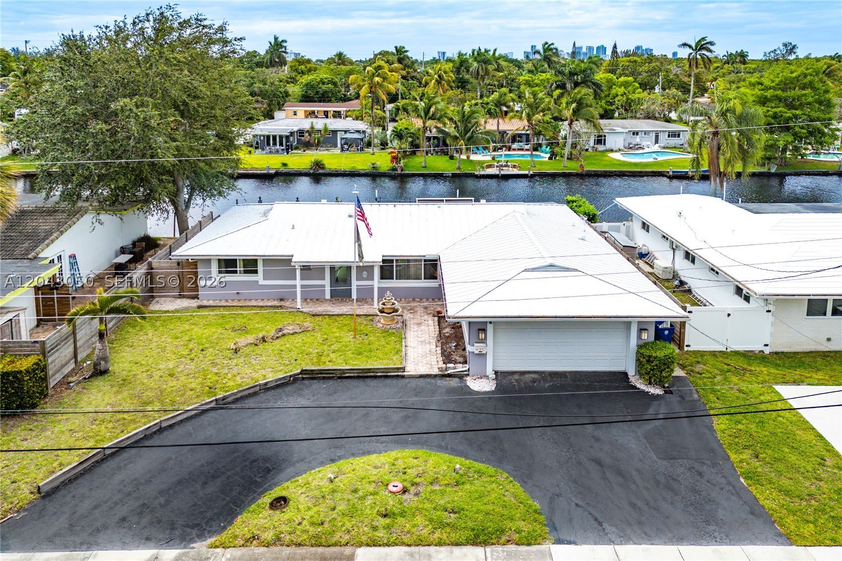2832 NW 10th Ave – photo 2