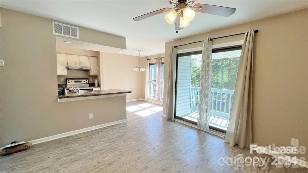 11171 Harrowfield Road – photo 2